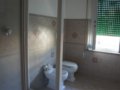 Vendesi a Bastia Umbra, in provincia di Perugia in Umbria, casa indipendente e terreno edificabile