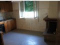Vendesi a Bastia Umbra, in provincia di Perugia in Umbria, casa indipendente e terreno edificabile