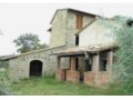 vendesi casa su due livelli a cannara in provincia di perugia in umbria
