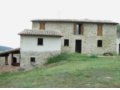 vendesi casa su due livelli a cannara in provincia di perugia in umbria