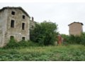 Vendesi casolare e terreno agricolo a Bastia Umbra in provincia di Perugia in Umbria