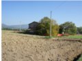 Vendesi a Petrignano casolare con terreno
